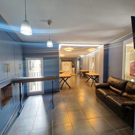 Hostal Rugaca Huesca Bagian luar foto