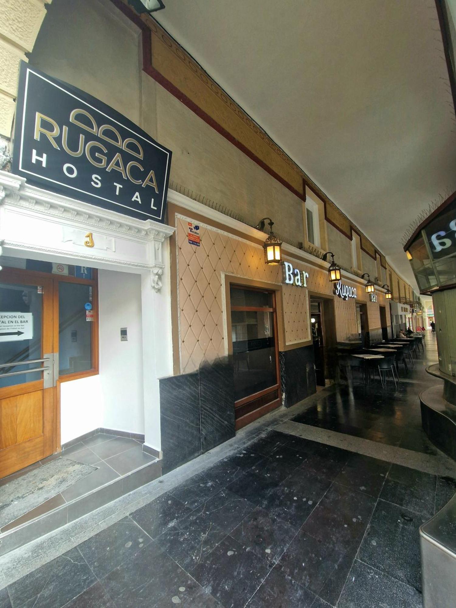 Hostal Rugaca Huesca Bagian luar foto