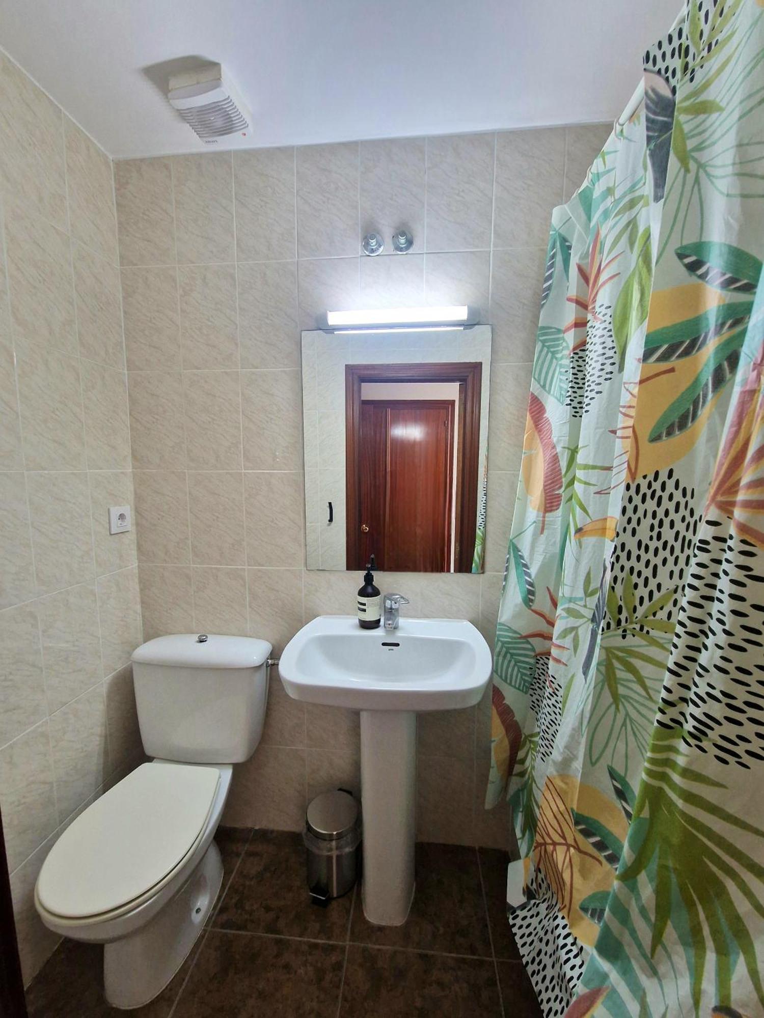 Hostal Rugaca Huesca Bagian luar foto